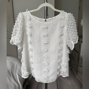 Mine White Textured Short Sleeve Blouse Size Medium
